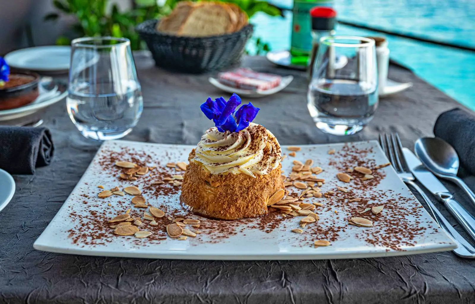 saint-james-bora-restaurant-dessert