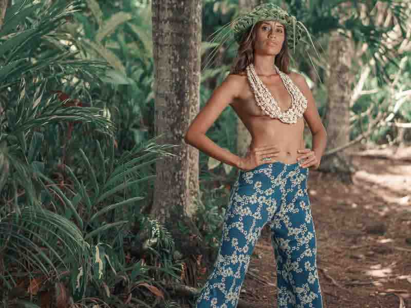 Des vêtements décontractés à la boutique Mahana du Saint James