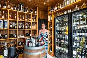 wine-cellar-la-cave-bora-bora