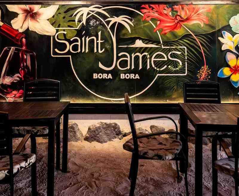 Saint James restaurant bar Bora Bora lagoon terrace