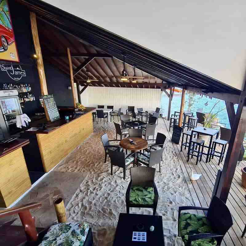 Saint James Bora Bora terrace Bar